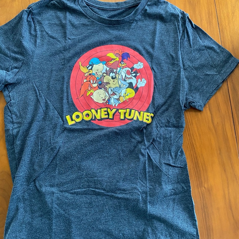 Warner Bros. Looney Tunes Blue and Red Short Sleeve Tee